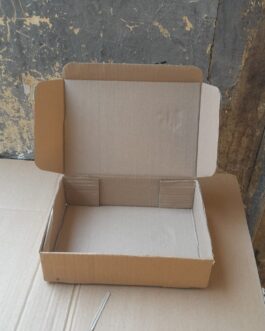 بوكس شحن ملابس فاخر – كرتون مضلع عالي الجودة – حماية وتصميم عصري